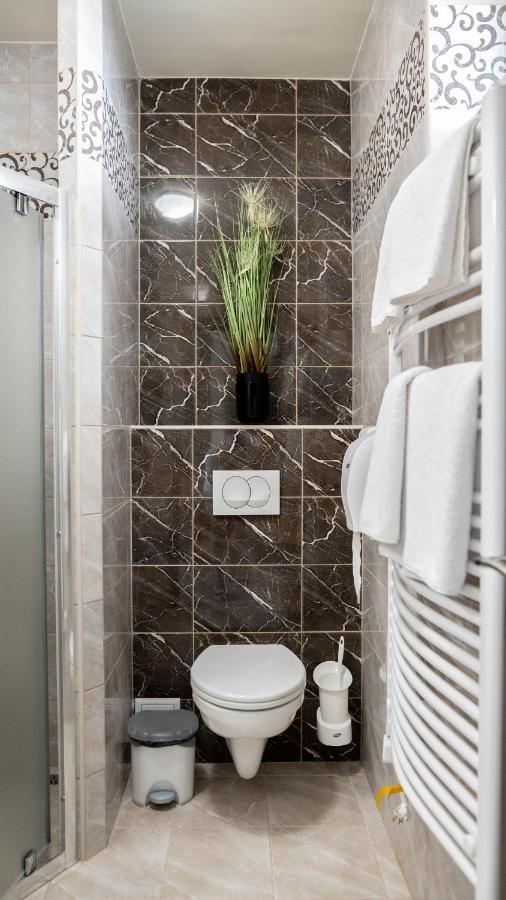Fonix Apartman Lenti Exterior photo